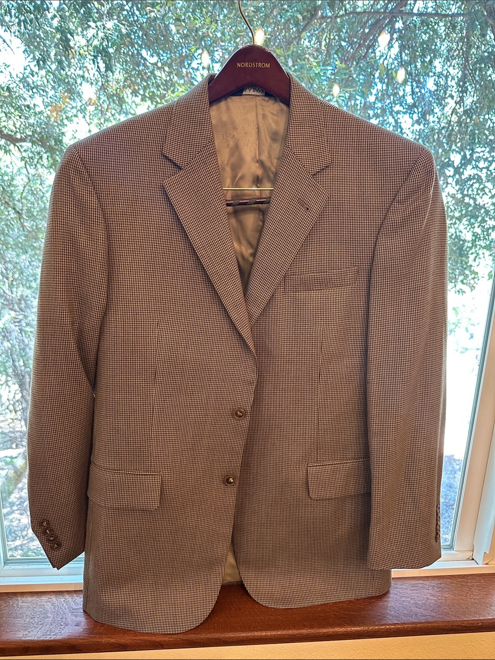 Jos. A. Bank Men's Houndstooth Sport Coat in Tan and Gray